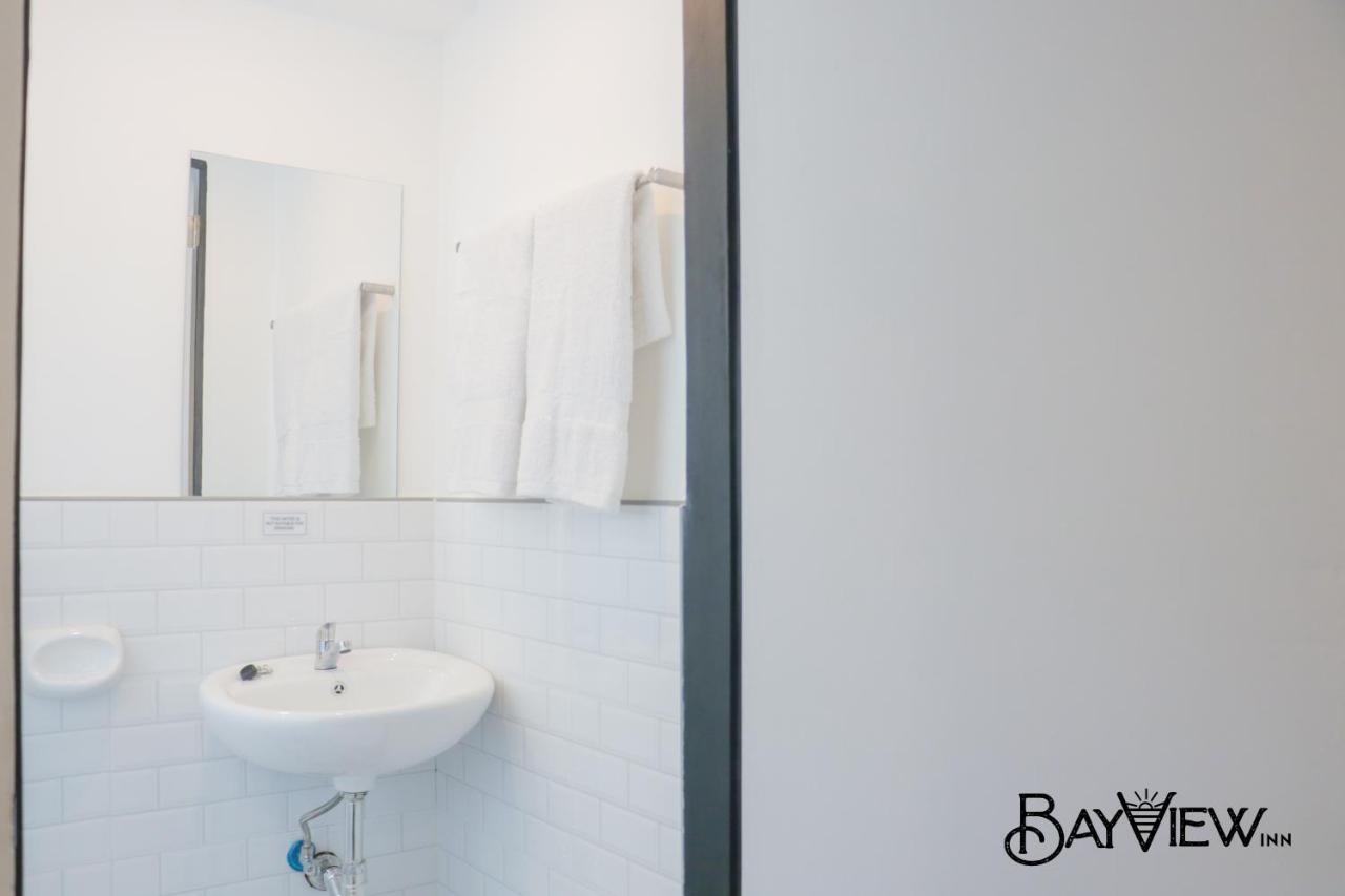 Bay View Inn ซูริเกา ภายนอก รูปภาพ